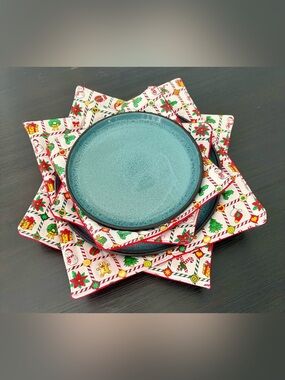 Festive Holiday Quilted Plate Cozies- Red & Green